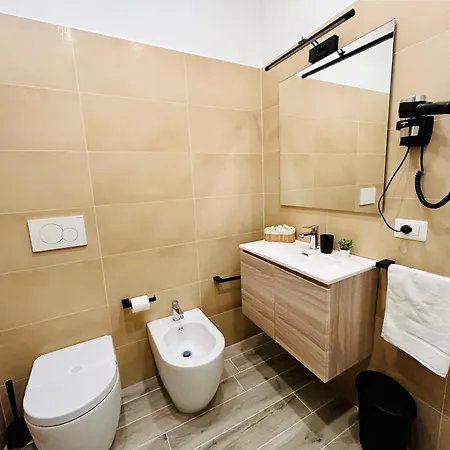 Domus Altino روما