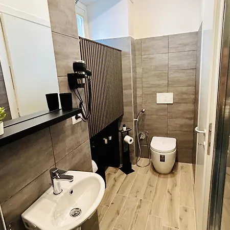 Domus Altino روما